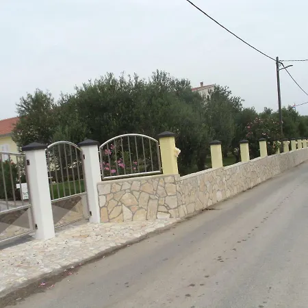 Danny **** Villa Dobropoljana