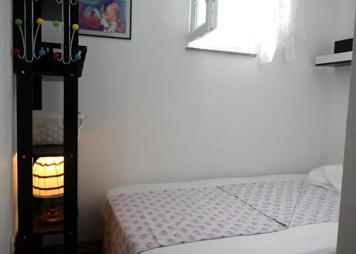 Vila Danny **** Dobropoljana