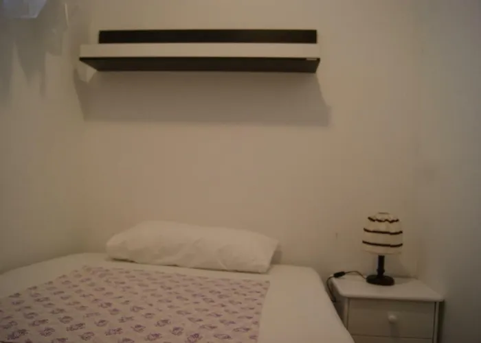 Danny **** Vila Dobropoljana